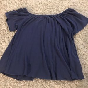 Cold shoulder top!